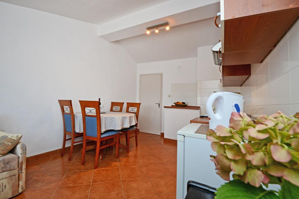 Apartment Lili Poreč Exterior foto