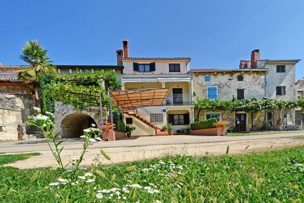 Apartment Lili Poreč Exterior foto